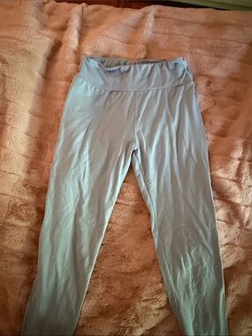 LuLaRoe Light Blue Leggings with Branded Tag